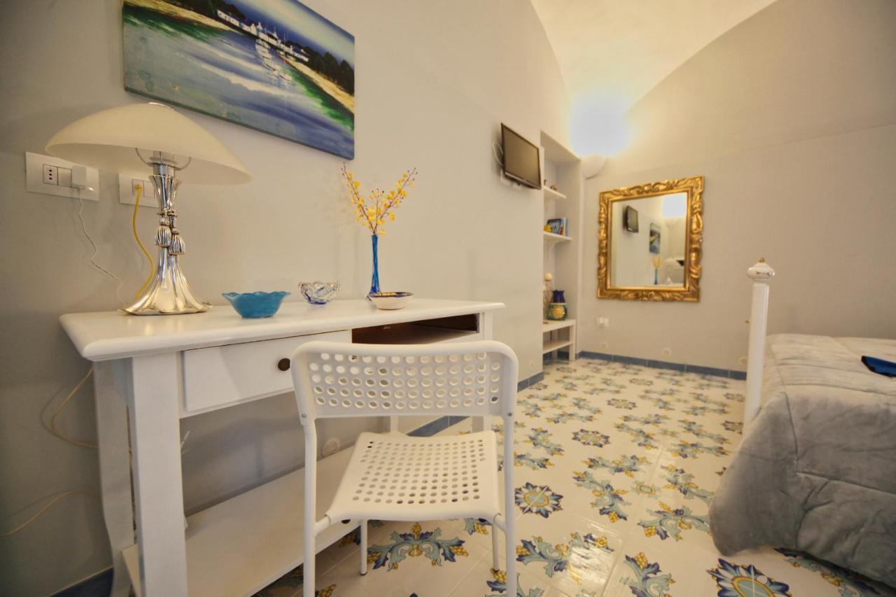 Domus Vilu Bed & Breakfast Nocera Superiore Dış mekan fotoğraf